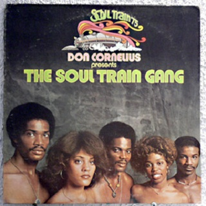 和女友在厨房做爰疯狂
