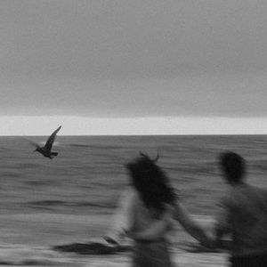 和女友在厨房做爰疯狂
